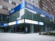 Spanish bank incorporates large scale LED display