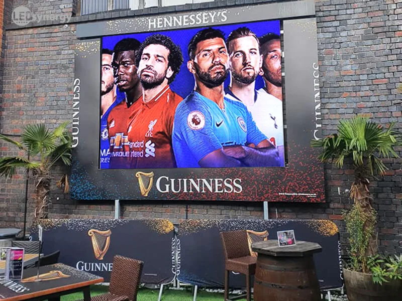 hennessey old outdoor screen